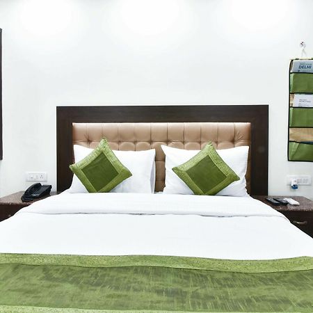 Hotel Treebo Mehar Castle Delhi  Exterior foto