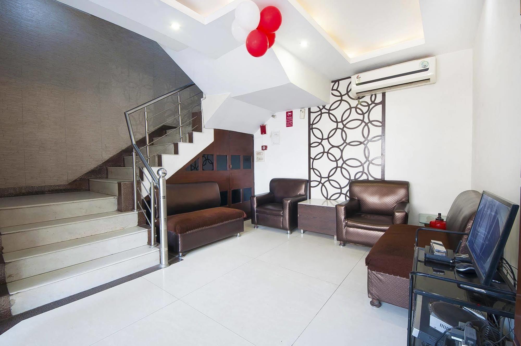 Hotel Treebo Mehar Castle Delhi  Exterior foto