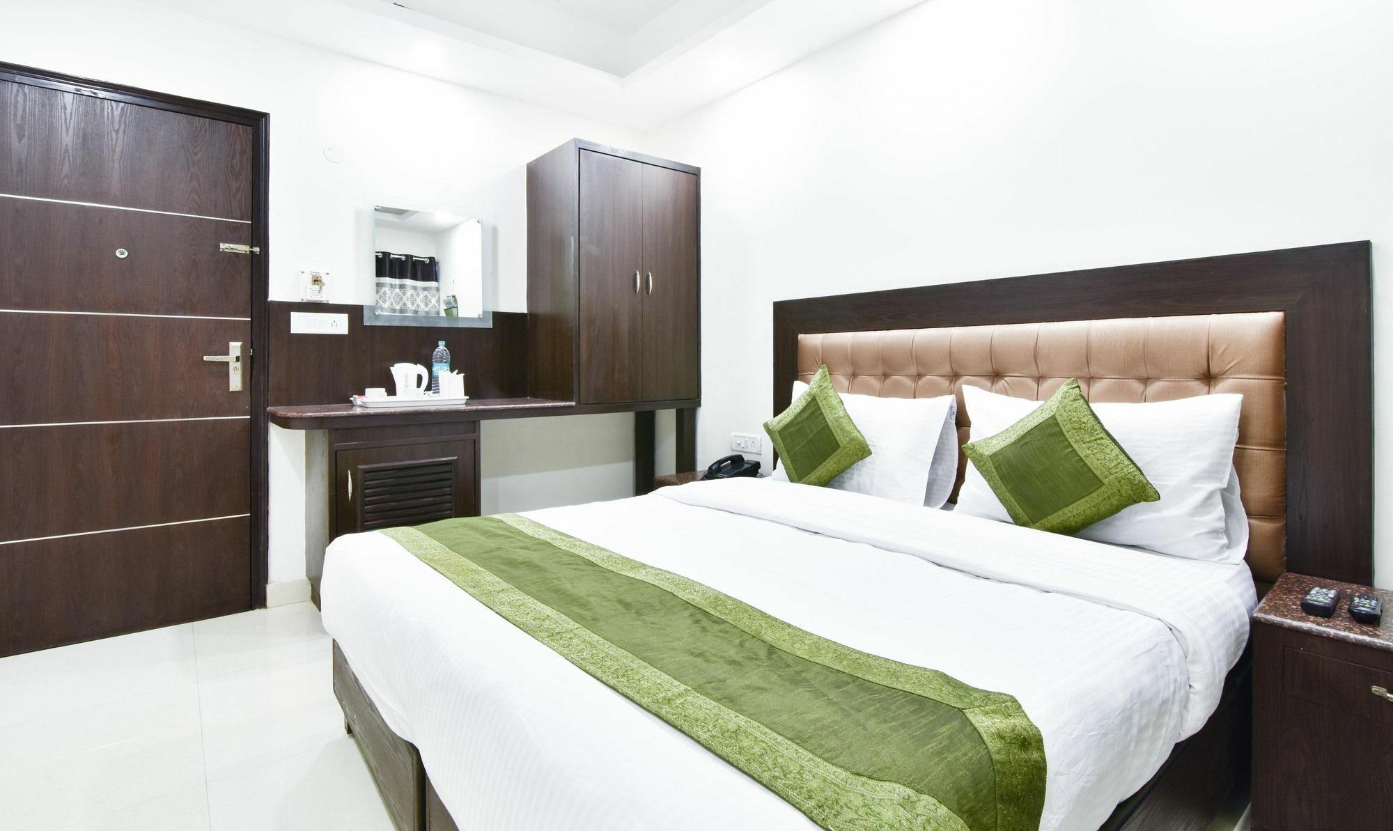 Hotel Treebo Mehar Castle Delhi  Exterior foto