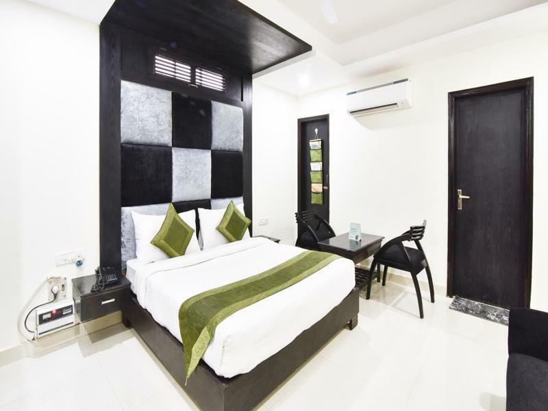 Hotel Treebo Mehar Castle Delhi  Exterior foto